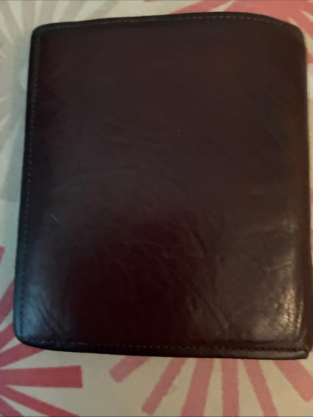 Vintage Prince Gardner Bifold Leather Wallet in Dark Brown. Minimum fading, Firm